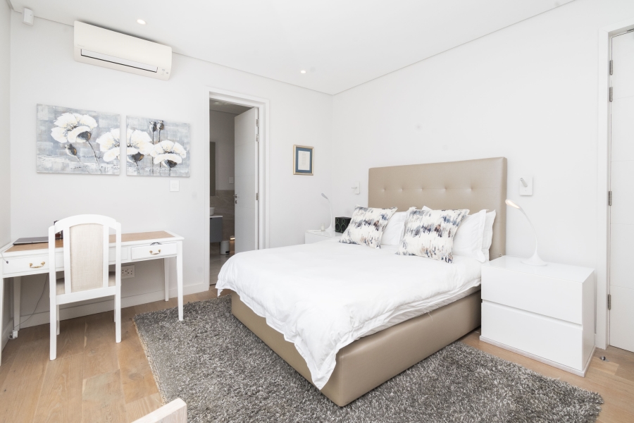 To Let 4 Bedroom Property for Rent in Camps Bay Western Cape